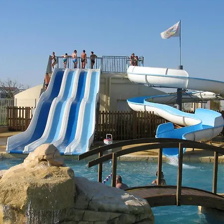 Курортный комплекс Hotellerie De Plein Air Belle Dune Berck