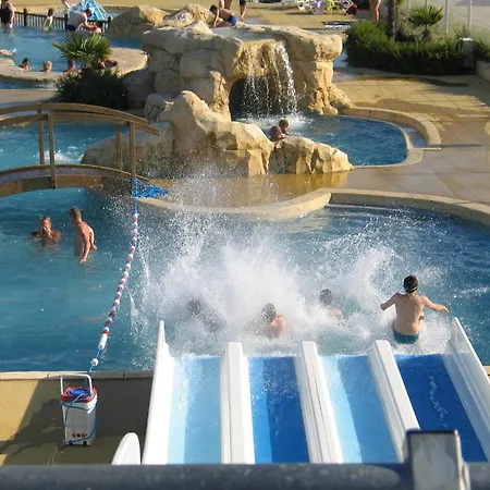 Курортный комплекс Hotellerie De Plein Air Belle Dune Berck