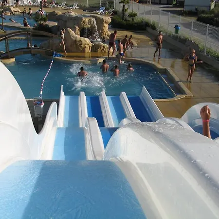Hotellerie De Plein Air Belle Dune *