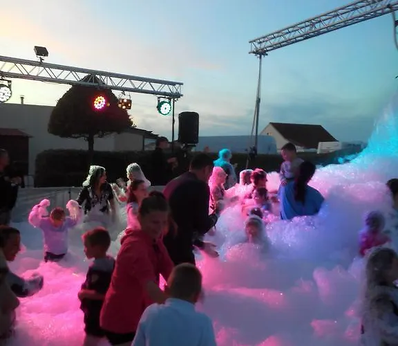 Hotellerie De Plein Air Belle Dune Station touristique *